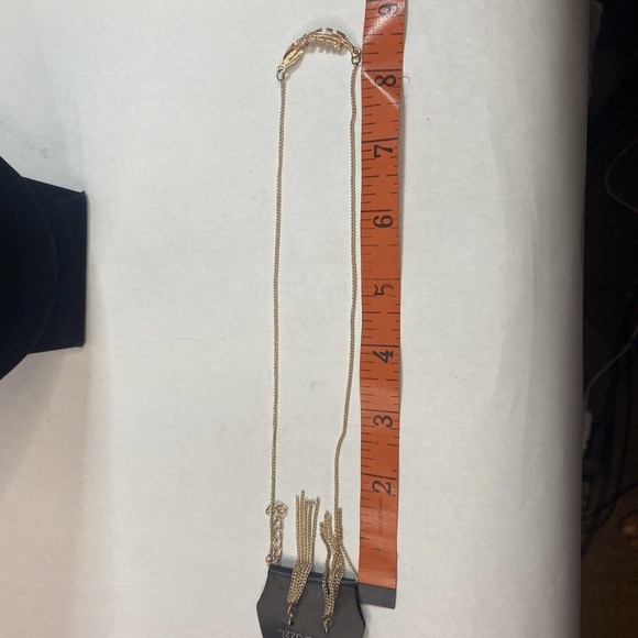 Beautiful Paparazzi Jewelry New Earrings And Necklace Set Feather And Chains - Picture 8 of 12